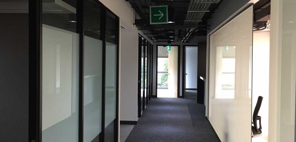 Korn Ferry - Pasillo a oficinas